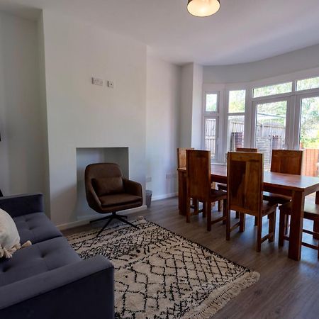 Double Room In Refurbished 5 Bed Home With Wifi And Tv BW Room 4 Solihull Buitenkant foto