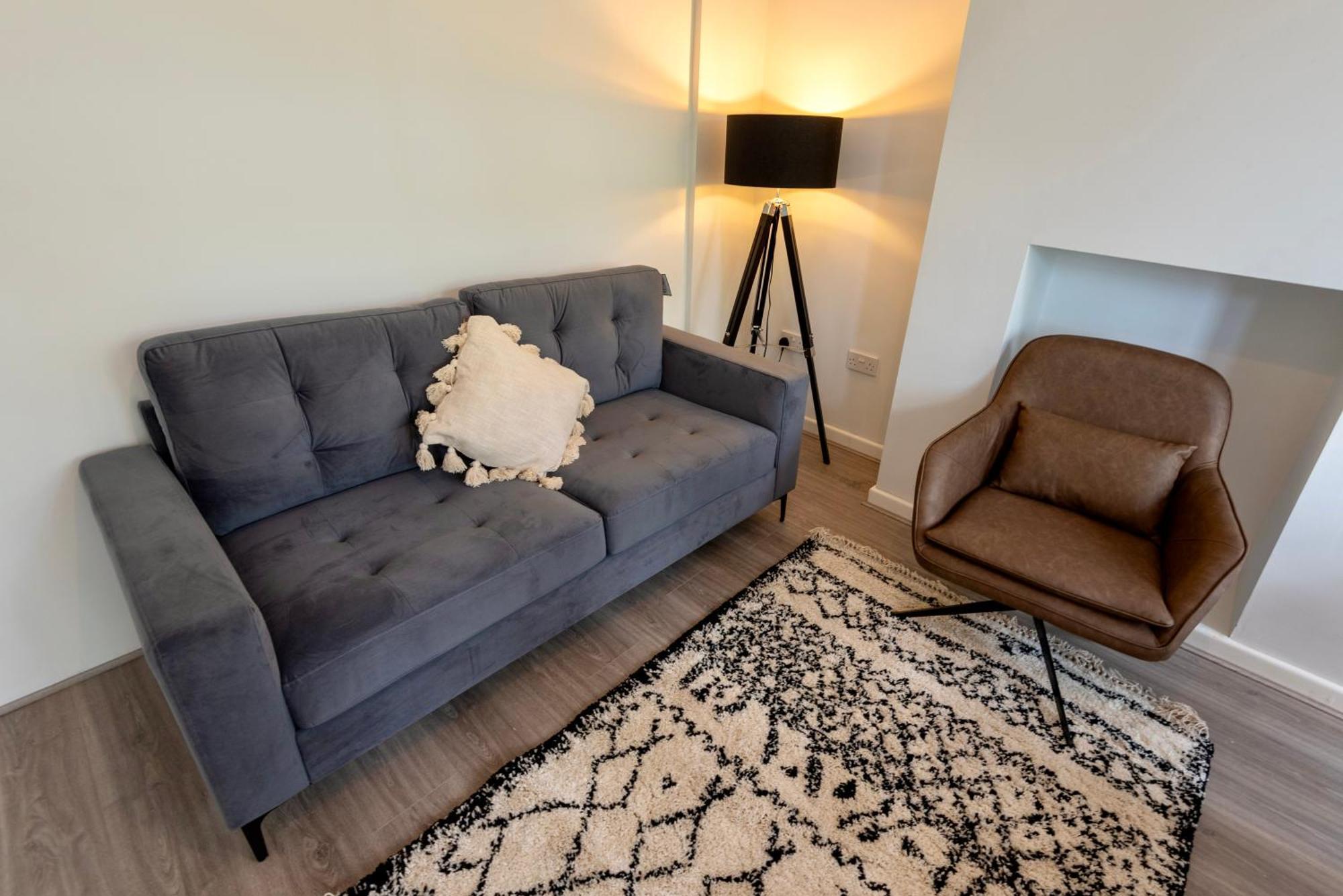 Double Room In Refurbished 5 Bed Home With Wifi And Tv BW Room 4 Solihull Buitenkant foto